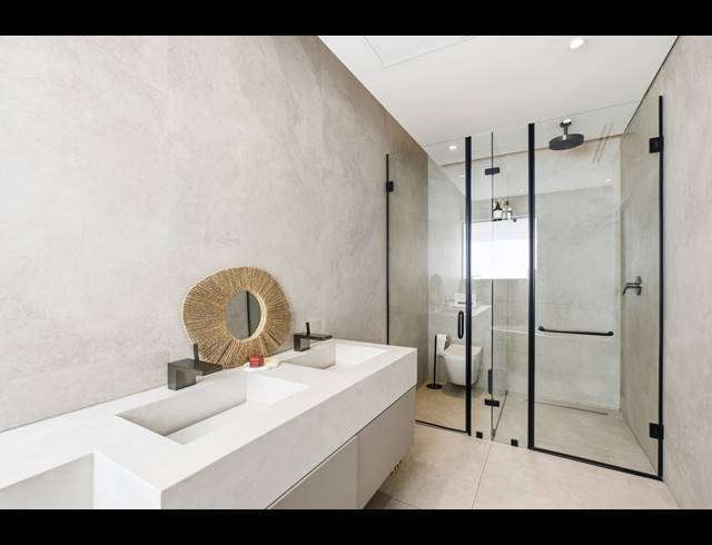 4 BEDROOM HOUSE FOR SALE IN LONEHILL